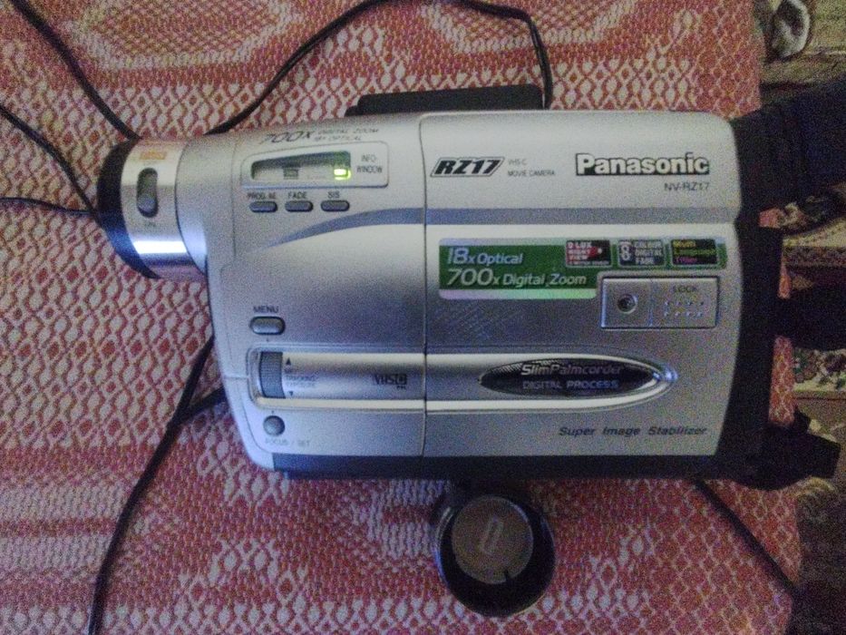Видеокамера  RZ17 Panasonik