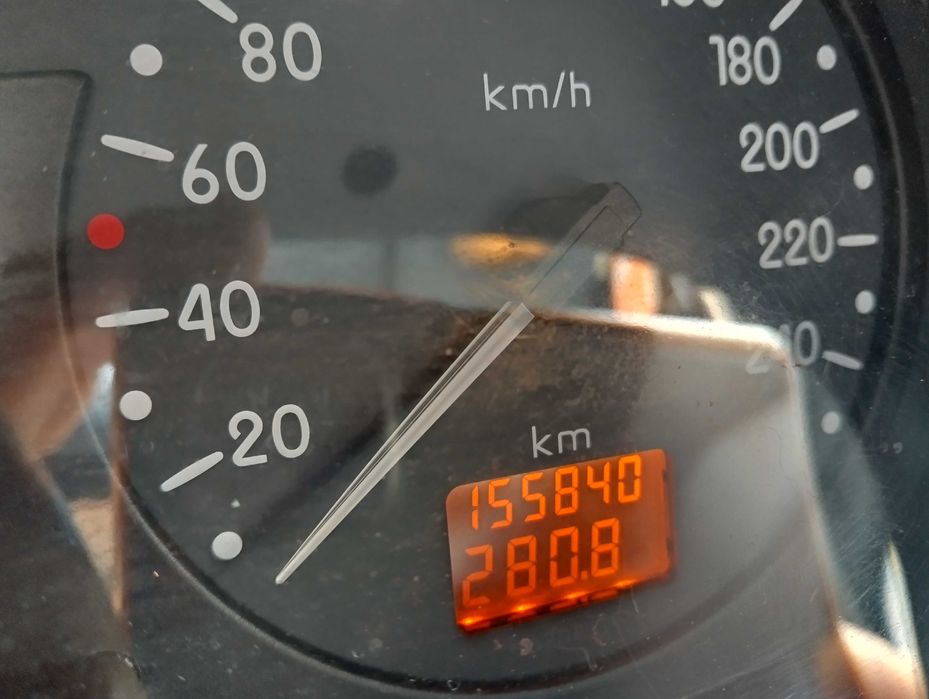 Рено клио 1,4 бензин