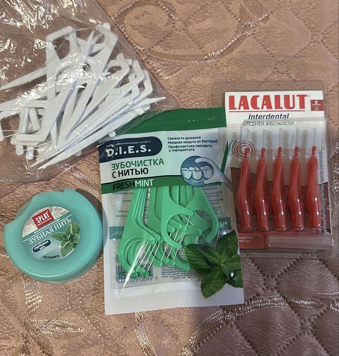 Зубные нити и щеточки lacalut