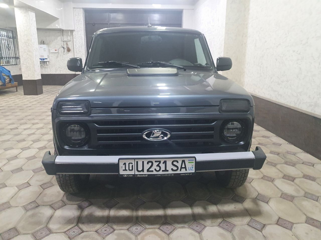 Продается нива 4×4 2020года! Мокрый асфальт