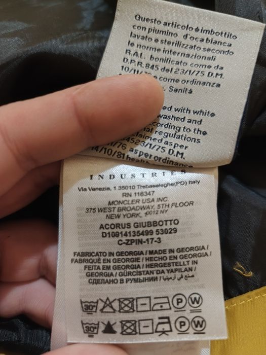 Geacă autentică Moncler de primăvară-toamnă