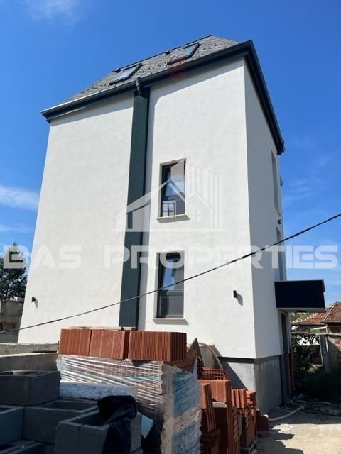 Продава се Двустаен апартамент в София, Левски В - 83 кв.м за 1500 €/кв.м - Снимка #4