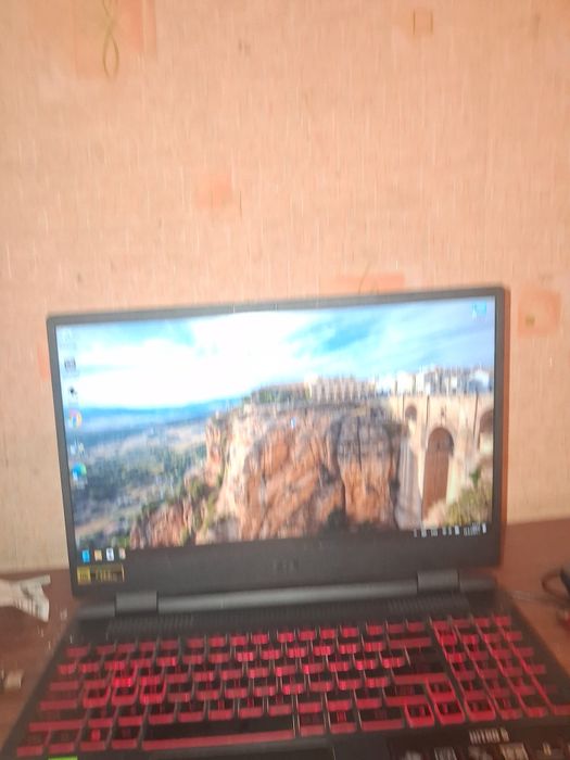 Лаптоп Acer nitro 5
