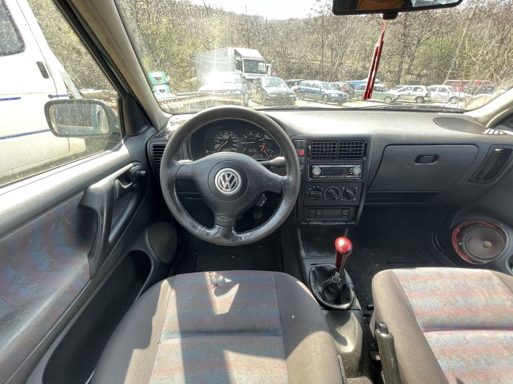 VW Polo 1.6 75hp 1998 На Части