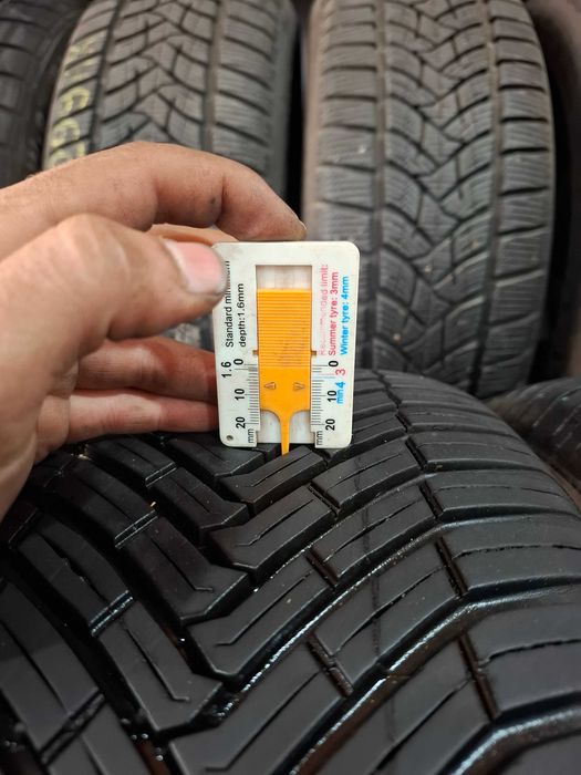 2 Всесезонни гуми Континентал 235/60/18 ДОТ23 (безплатно поставяне)