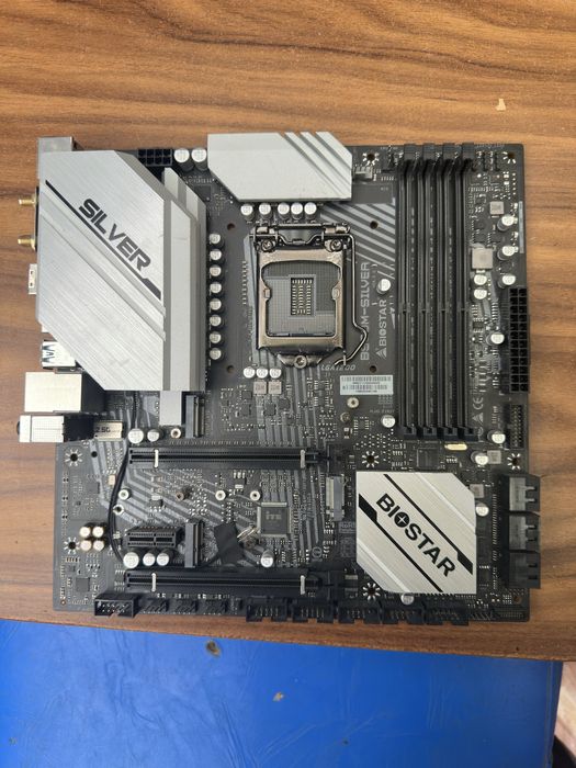 Placa de baza ddr4 lga 1200 Biostar b560 silver wi fi