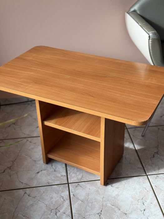 Холна маса, кресло, етажерка и помощна масичка