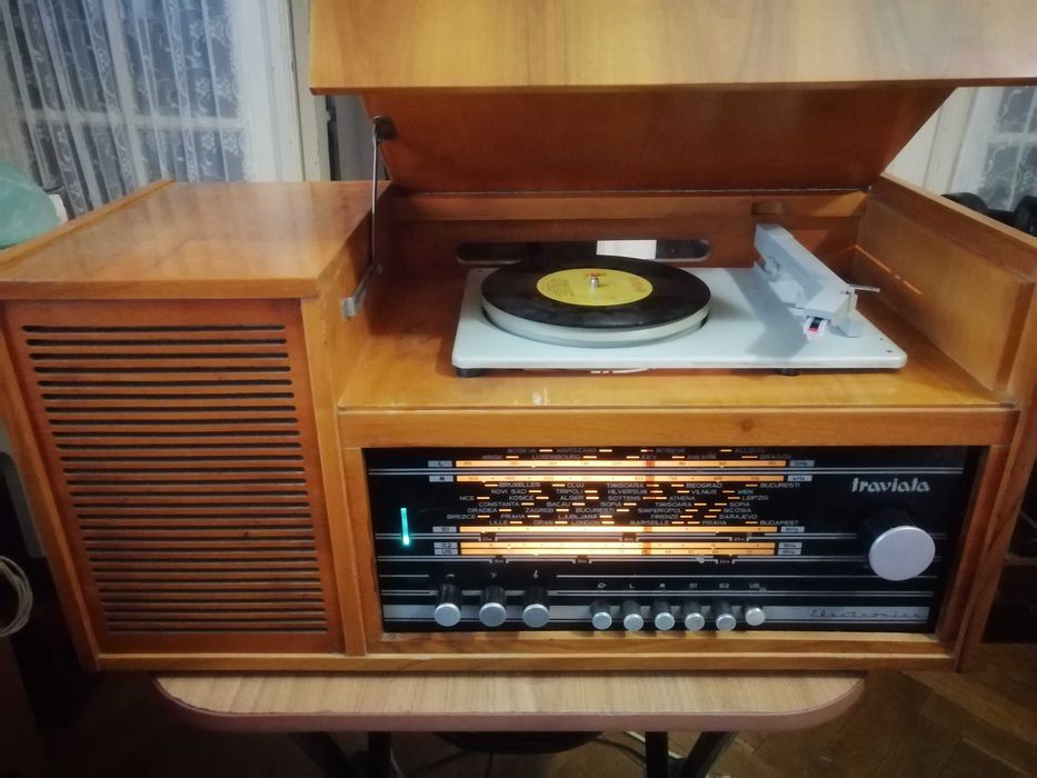 Vand radio Traviata