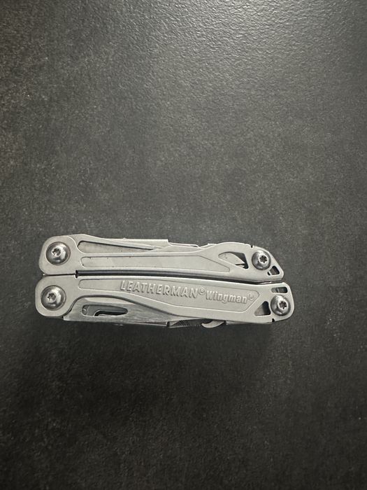 Briceag multifunctional Leatherman Wingman