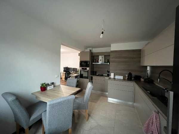 Продава се Тристаен апартамент в Асеновград - 116 кв.м за 1138 €/кв.м - Снимка #2