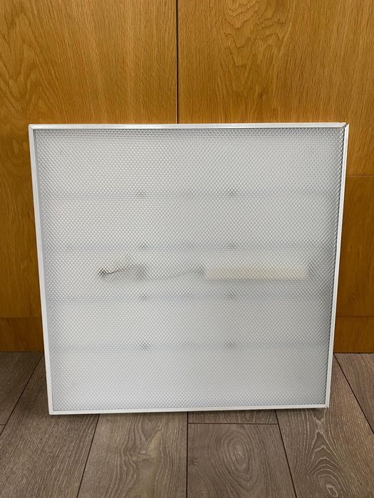 Продам светодиодную потолочную панель