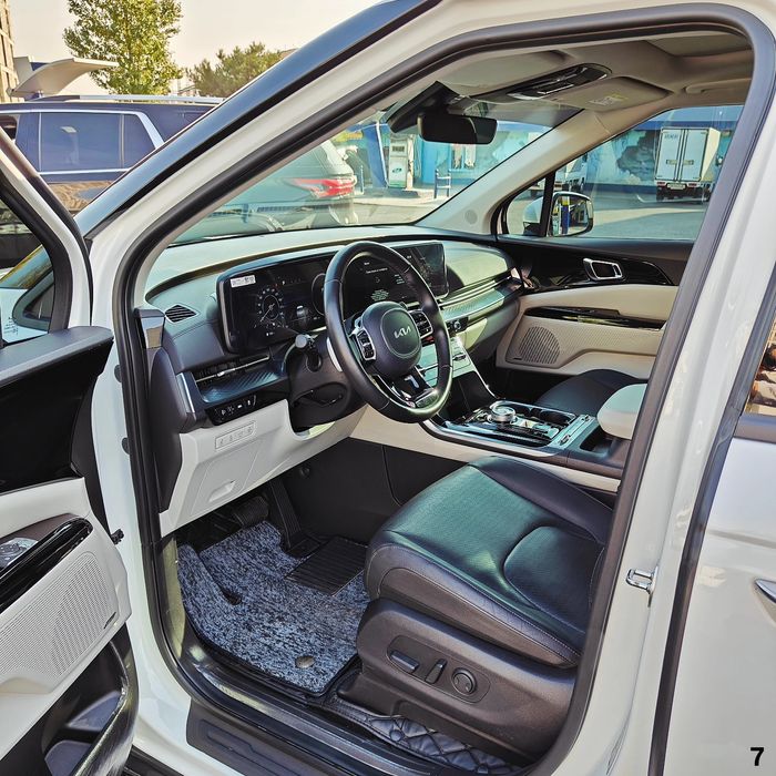 Kia Carnival, 2023/2024, полный фулл, в идеальном состоянии