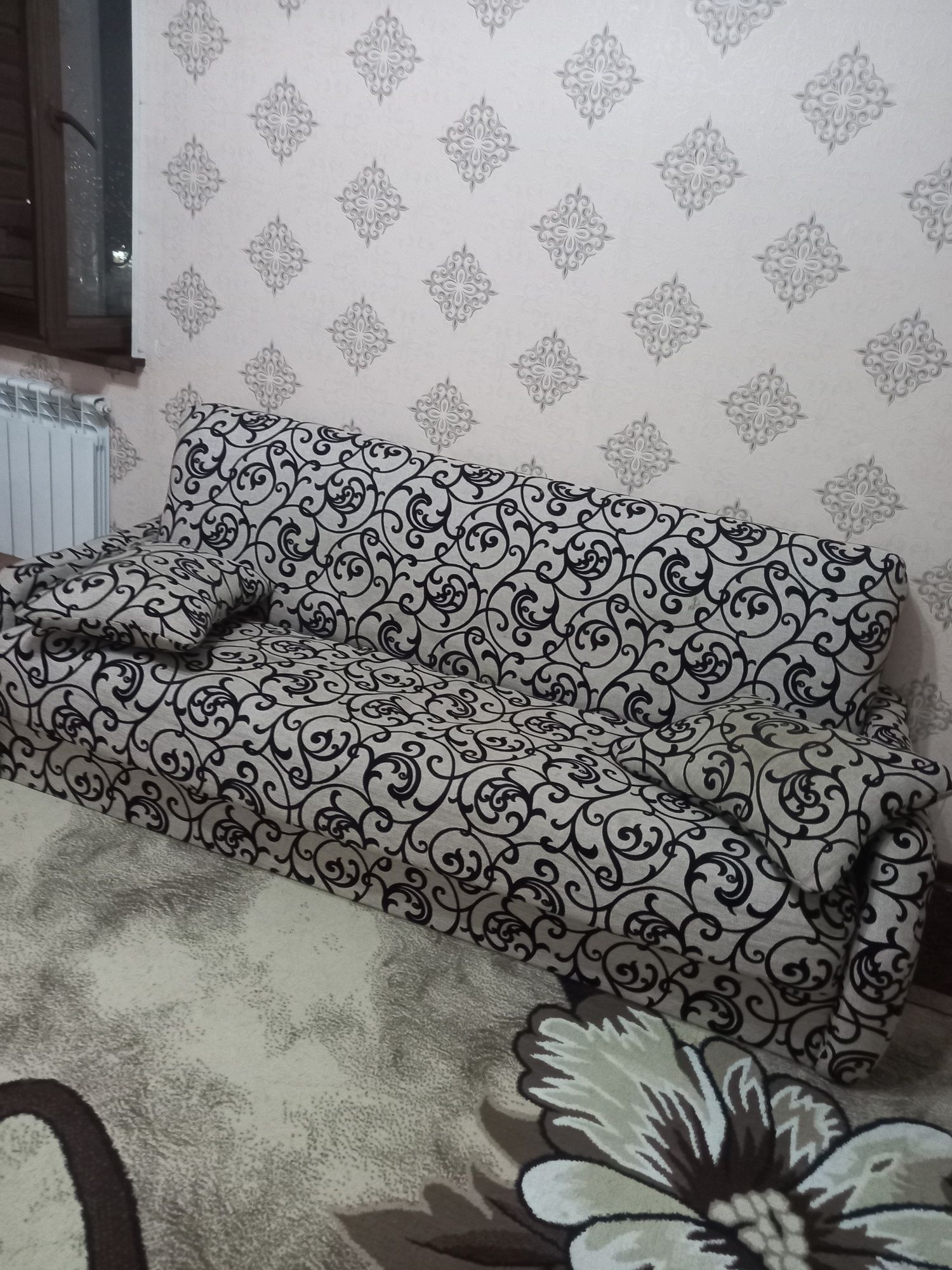 Диван Продается арзонга