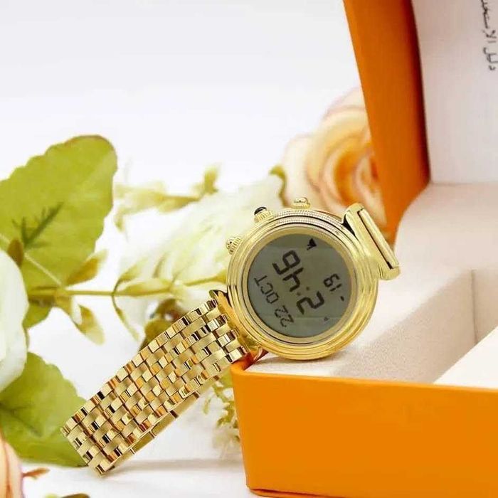 женские наручные часы Al-Fajr WF-14S