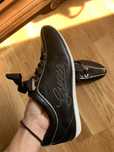 Vand papuci Guess piele/ marimea 38 purtati de 2-3 ori