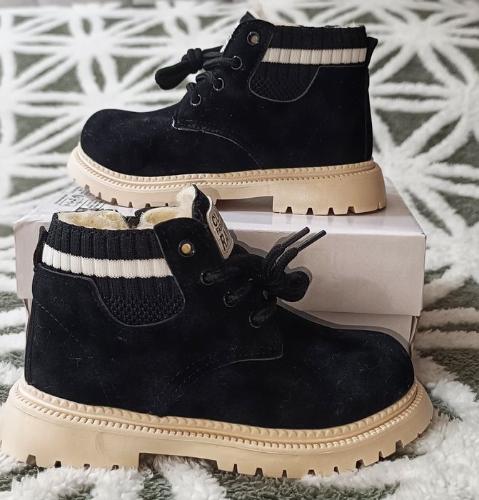 Ботинки на мальчика чёрного цвета