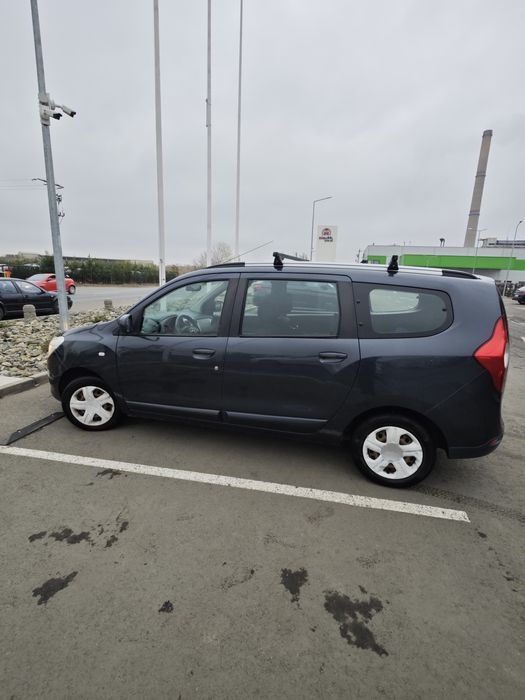 Vând Dacia Lodgy