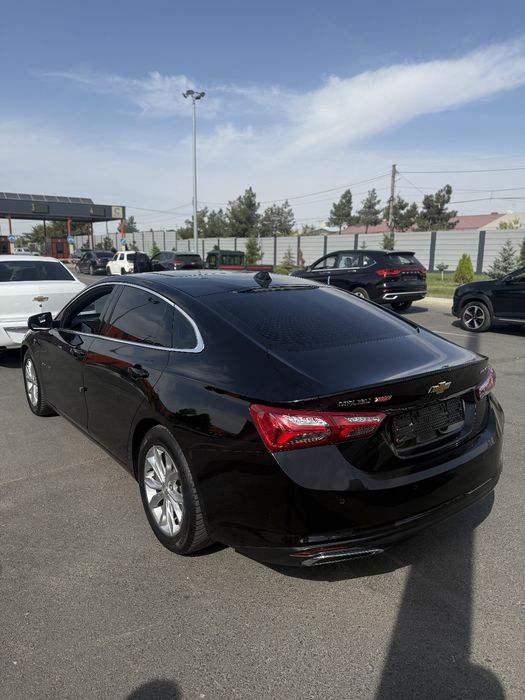 Malibu 2 Premier Yili-2022 AvtoKredit 1 kunda toza moshina