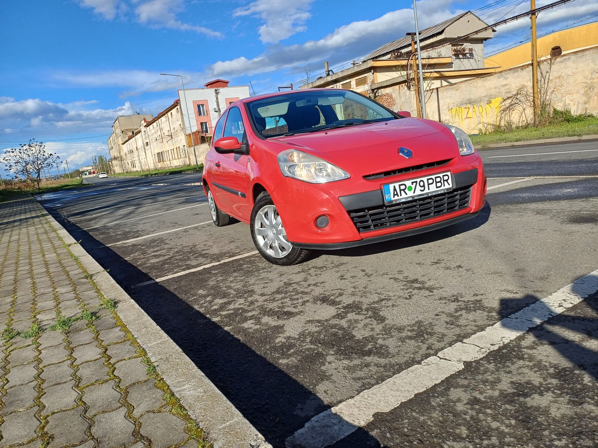 Renault clio 3  An 2012 benzina