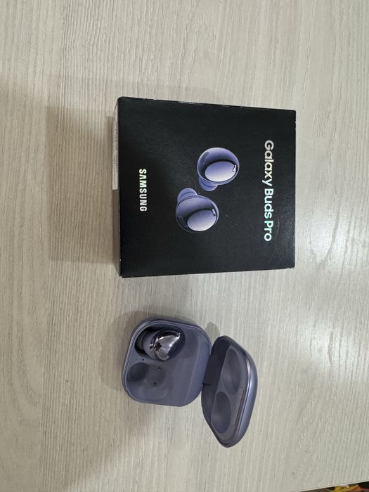 Galaxy Buds Pro кейс и один наушник