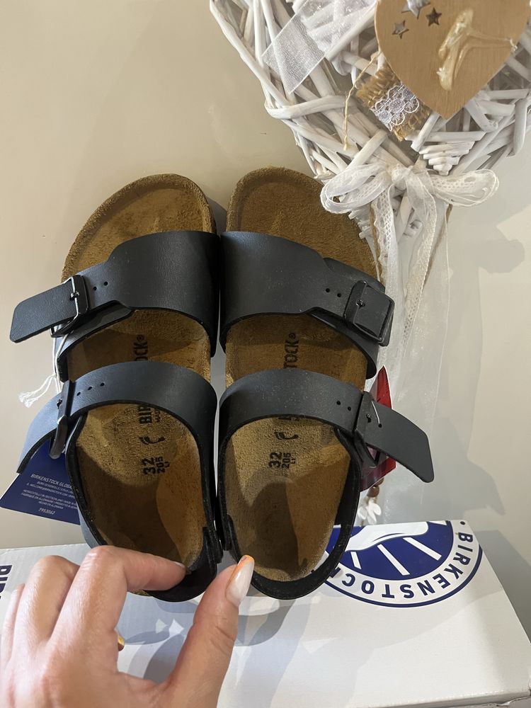 Двтску сандалки Birkenstock номер 32