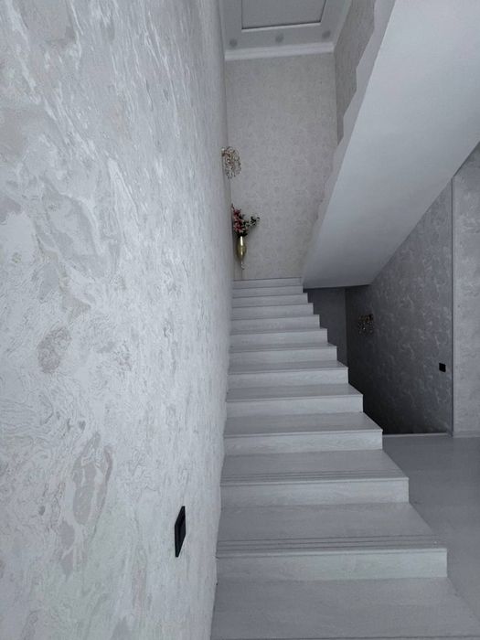 Мехнат (Кизгалдог мах) Уй сотилади 2.5 сотиг 450 кв метр жилой кил