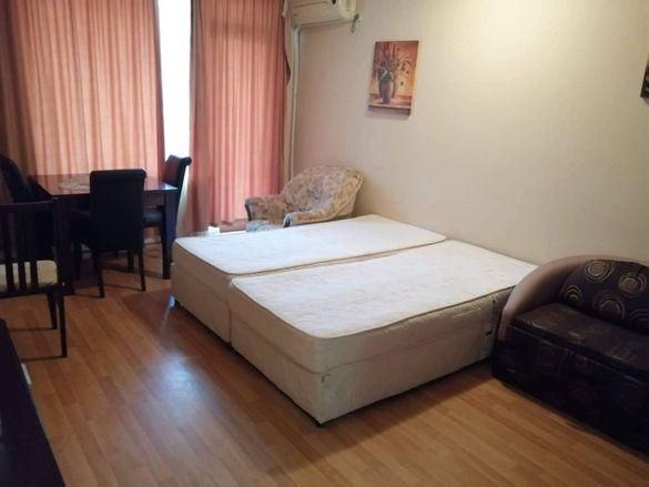 Дава се под наем Едностаен апартамент в Варна, Център - 44 кв.м за 300 € - Снимка #2