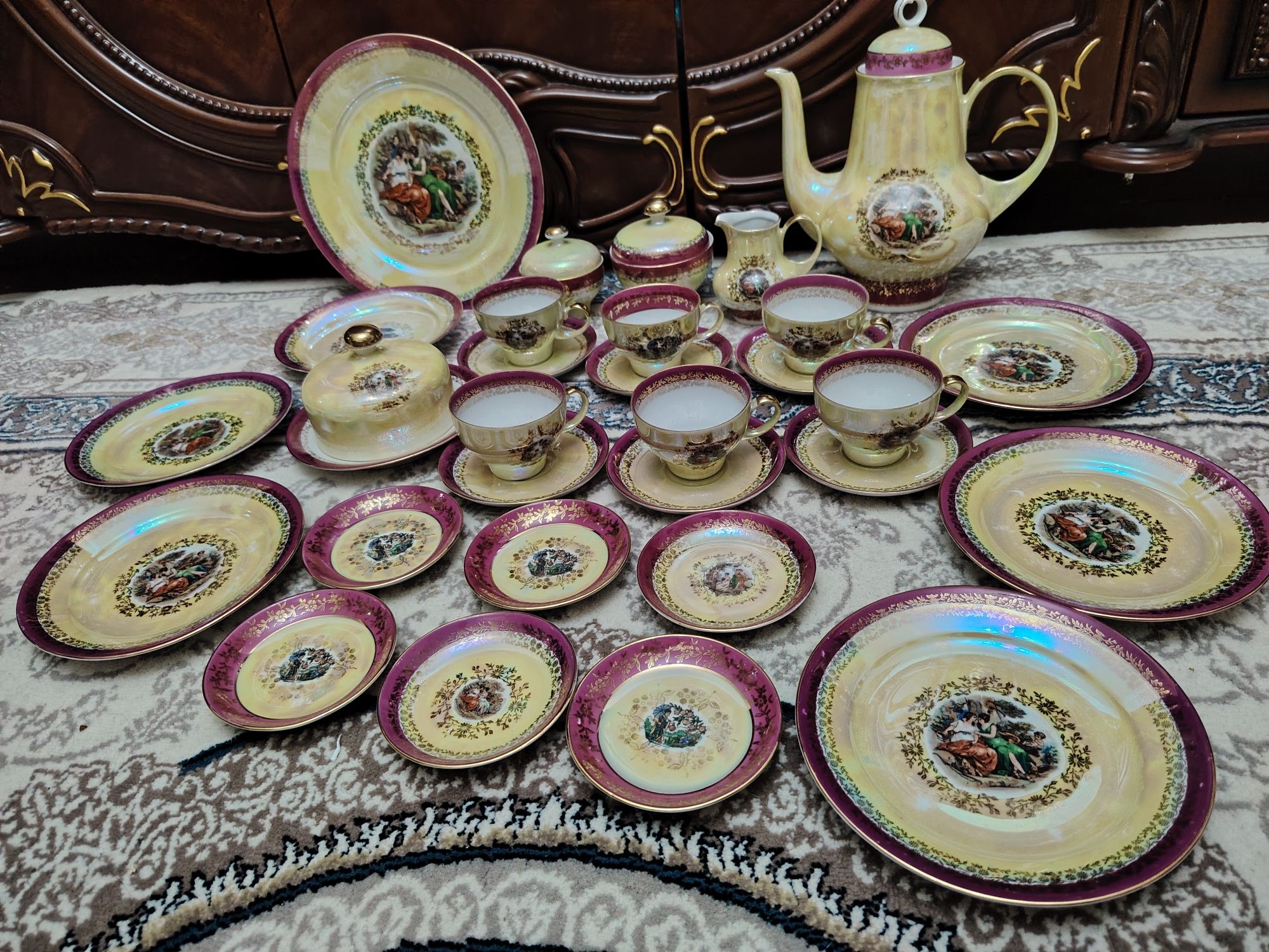 Винтажный Германский чайный сервиз Мадонна,