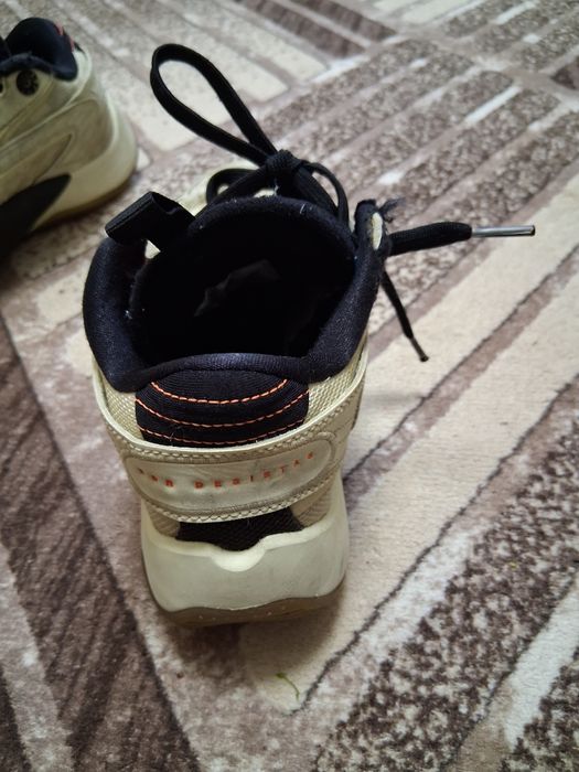 Adidasi copii jordan 36