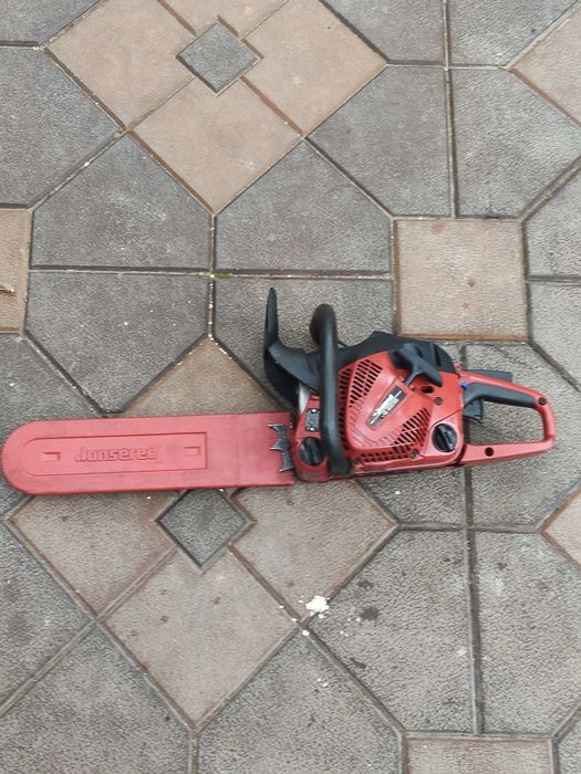 Drujba JONSORED CS 2238 in stare excelenta