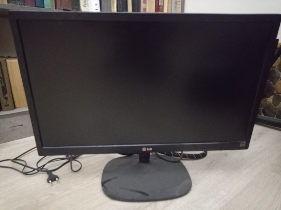 Монитор хороший не пожелейти