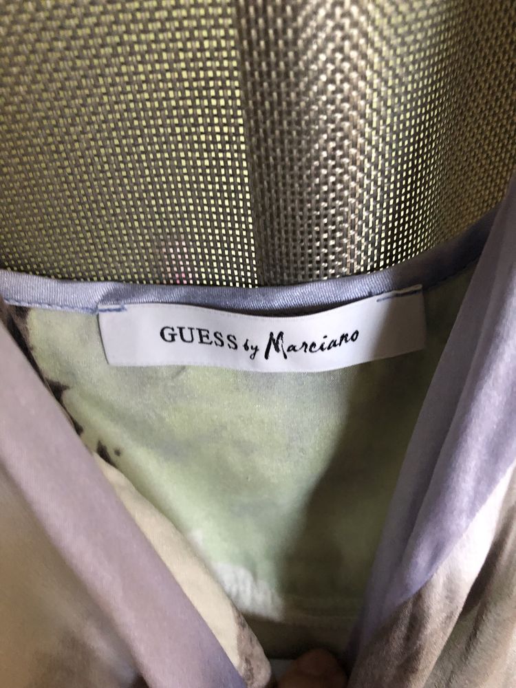 Копринена рокля Guess by Marciano