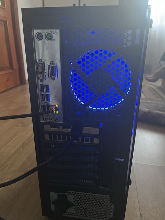 Vand calculator gaming + periferice