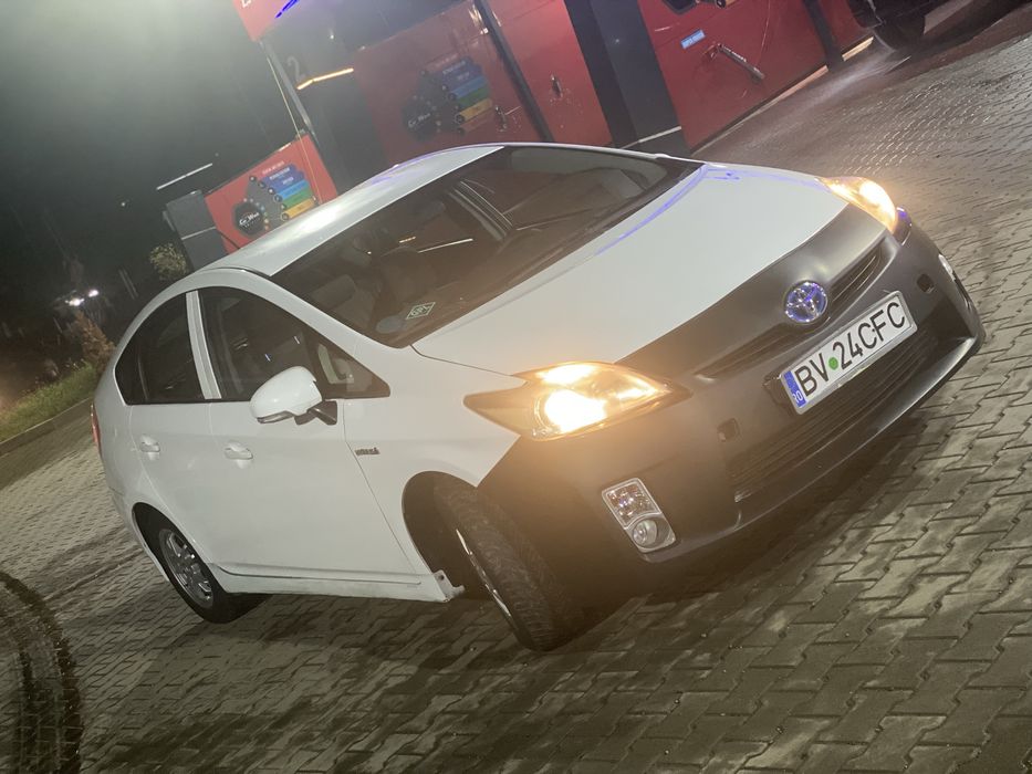 Toyota Prius Hybrid 1.8 +GPL Schimb/cu Auto mai ieftin+/Diferenta
