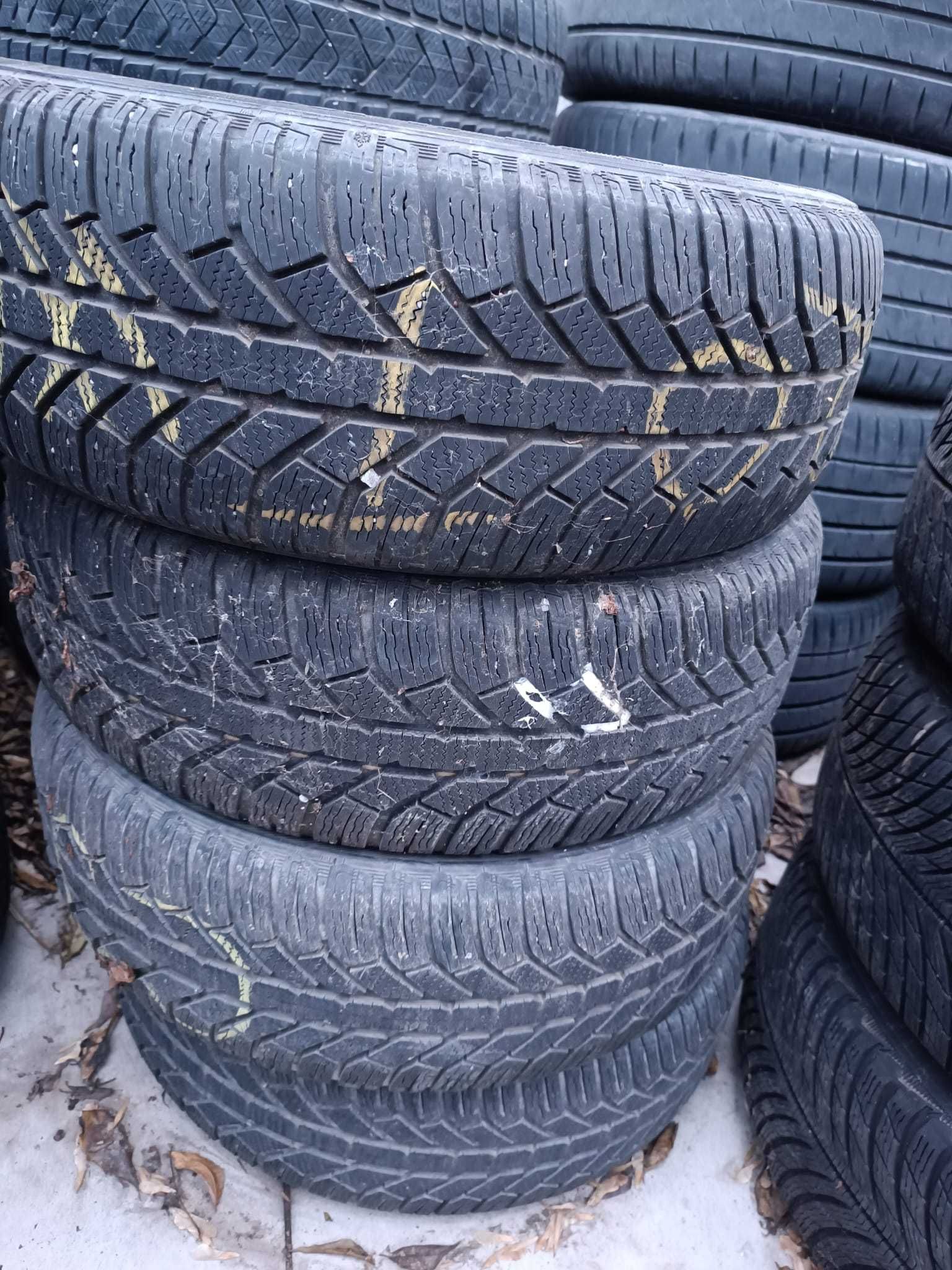 4 x Cauciucuri Iarna Semperit 205 60 16