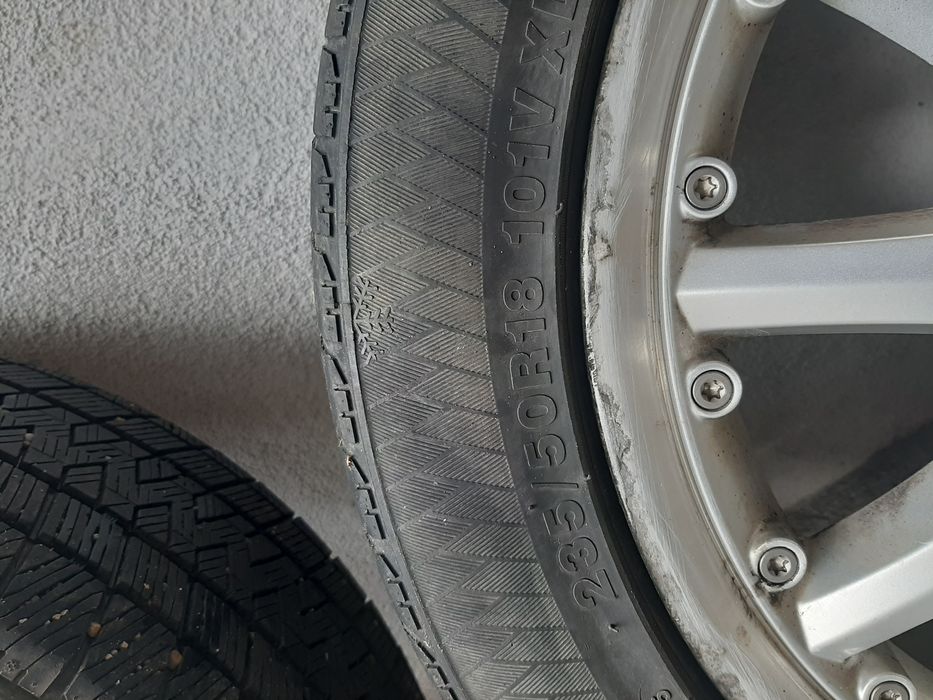 Genți cu cauciucuri de iarna, 2 seturi