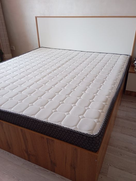 Кровать двухспальный