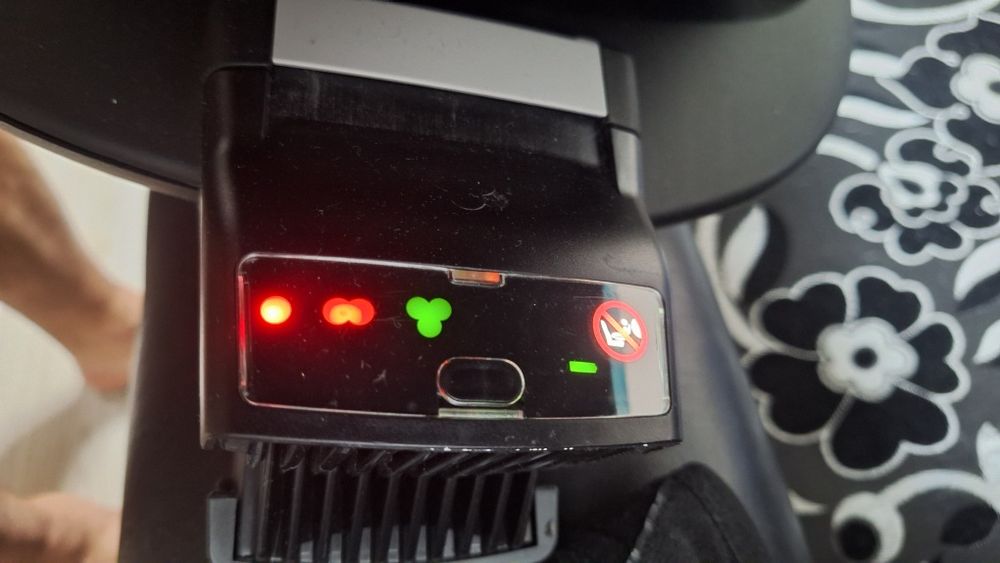 Изофикс база и  стол за кола Maxi Cosi