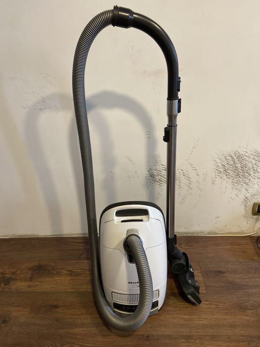 Miele model S 8340