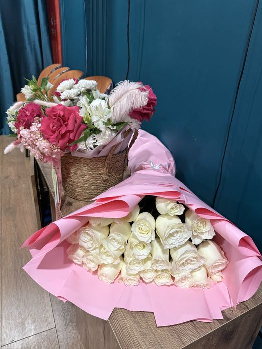 2 цветы есть свежиеее