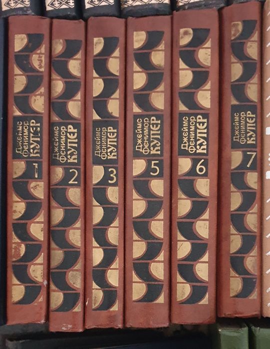 Продам по хорошей цене книги ,состояние нового