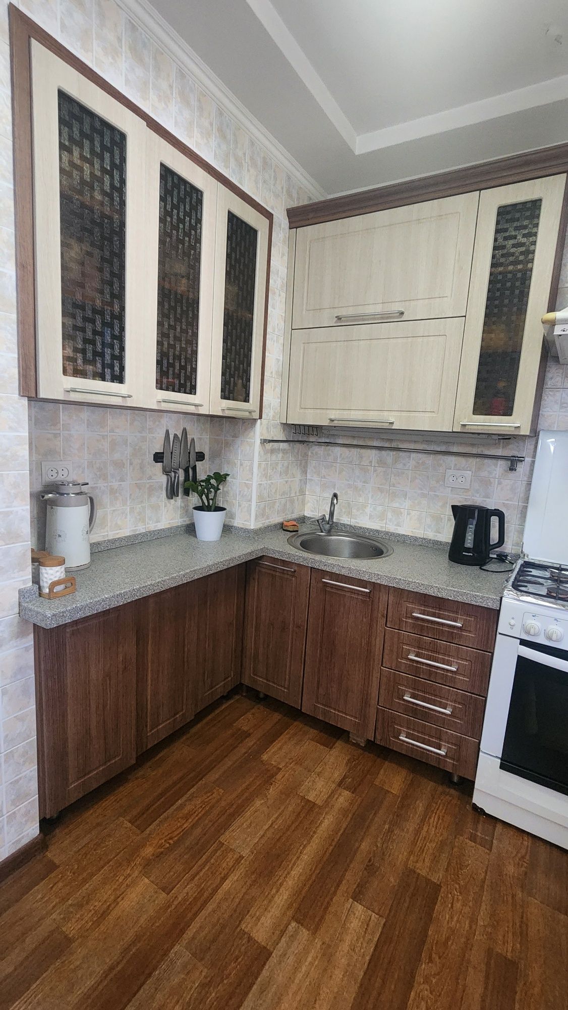 Продаю 3х.ком.кв 77серия 1 этаж, Водник