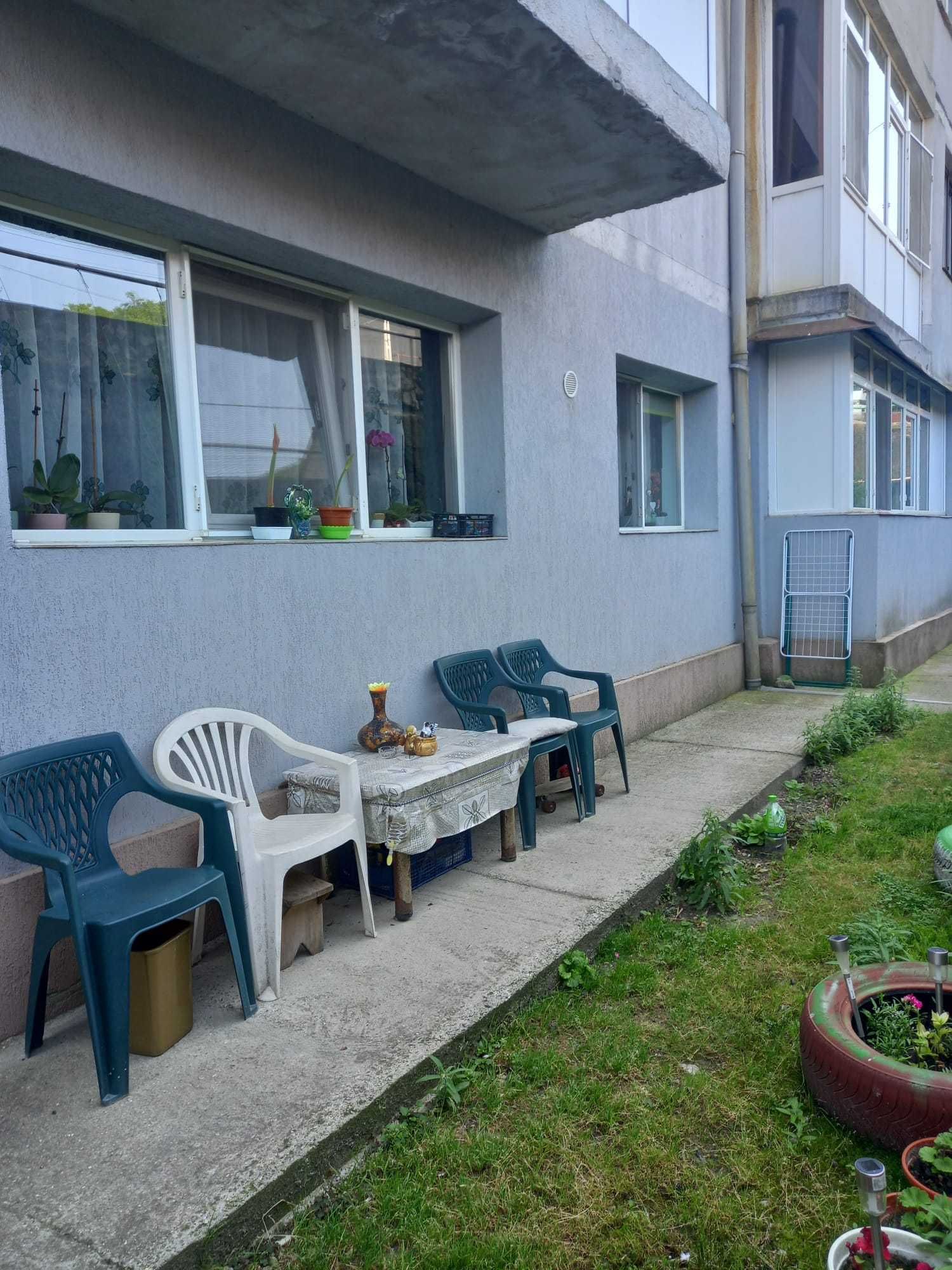 Vand ap 3 camere decomamdat,parter,Orsova