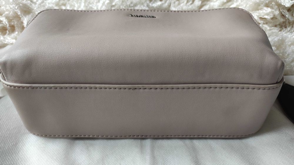 Дамска чанта Calvin Klein