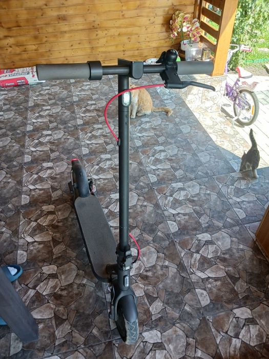 Vând trotineta electrică Xiaomi