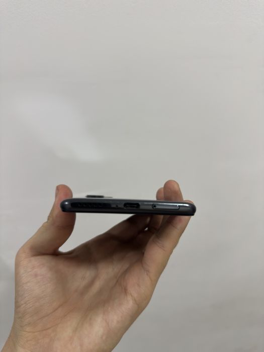 Poco f3 6/128 ideal holatda