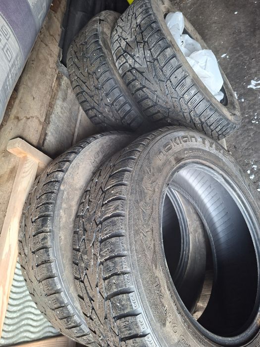 Продам зимнюю резину на 15