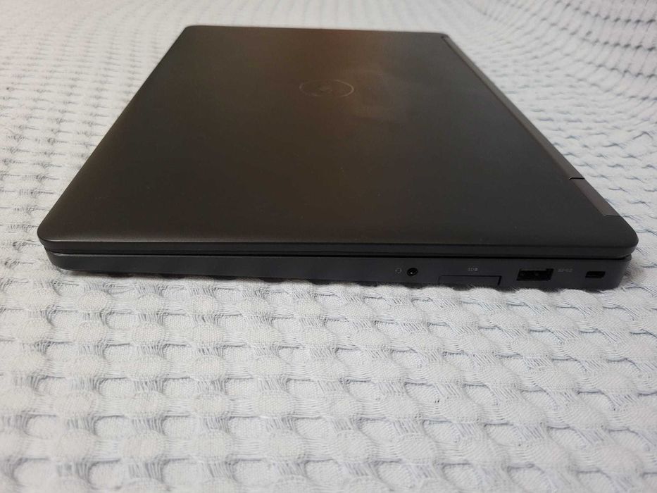 Laptop DELL Latitude E5470, i5-6200U, 8GB RAM, SSD 256GB