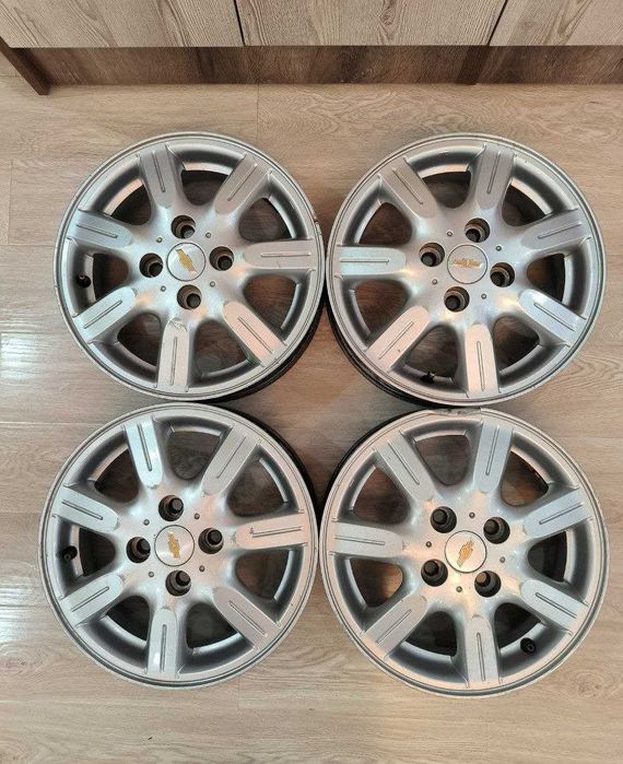 Алюминиевые литые диски R14 Spark LT 3 поз.