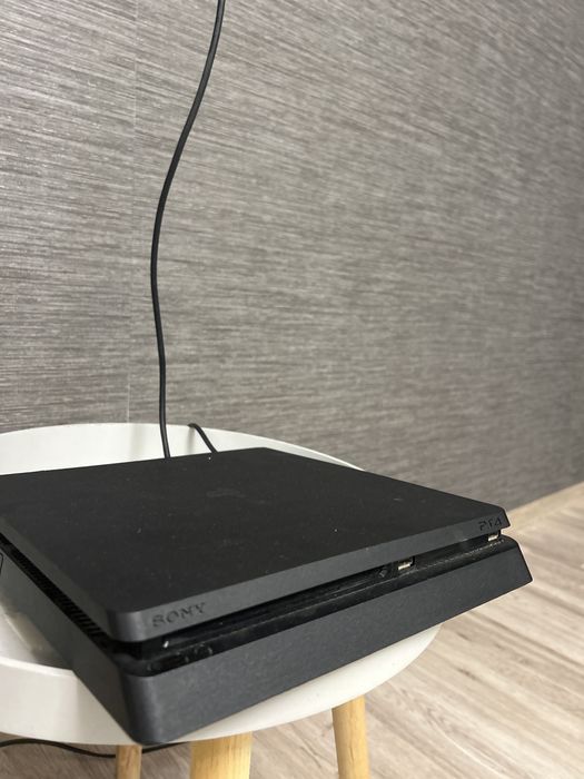 PlayStation 4S …